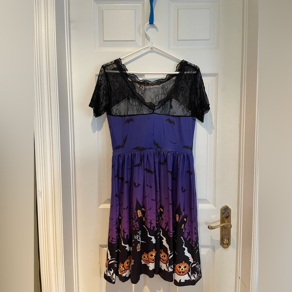 BNWOT HALLOWEEN DRESS - Picture 3 of 5